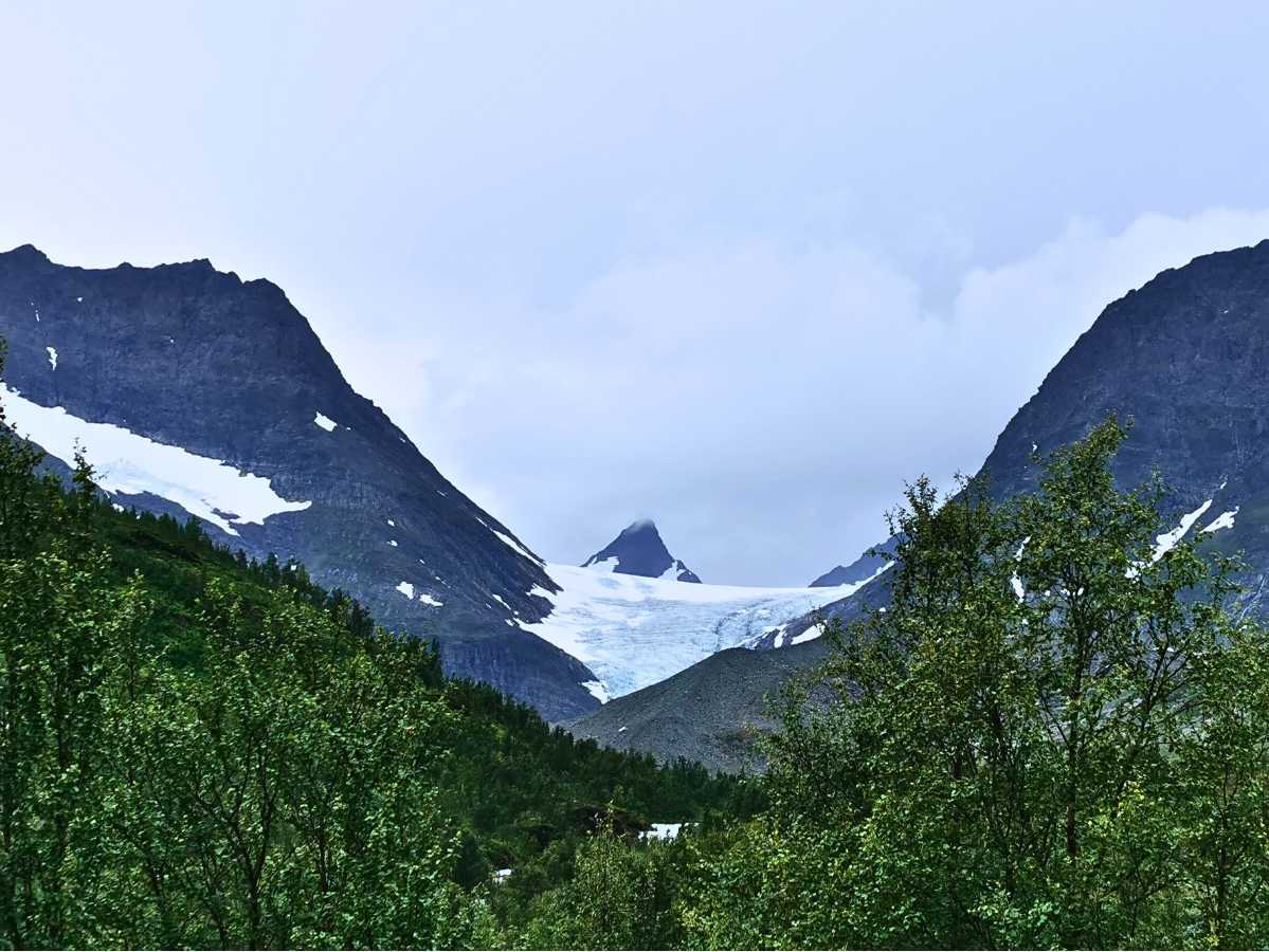 lyngen-alps-steindalsbreen-jäätikkö-reitti-lyngenin-alpit-majoitus-lyngen-vaellus