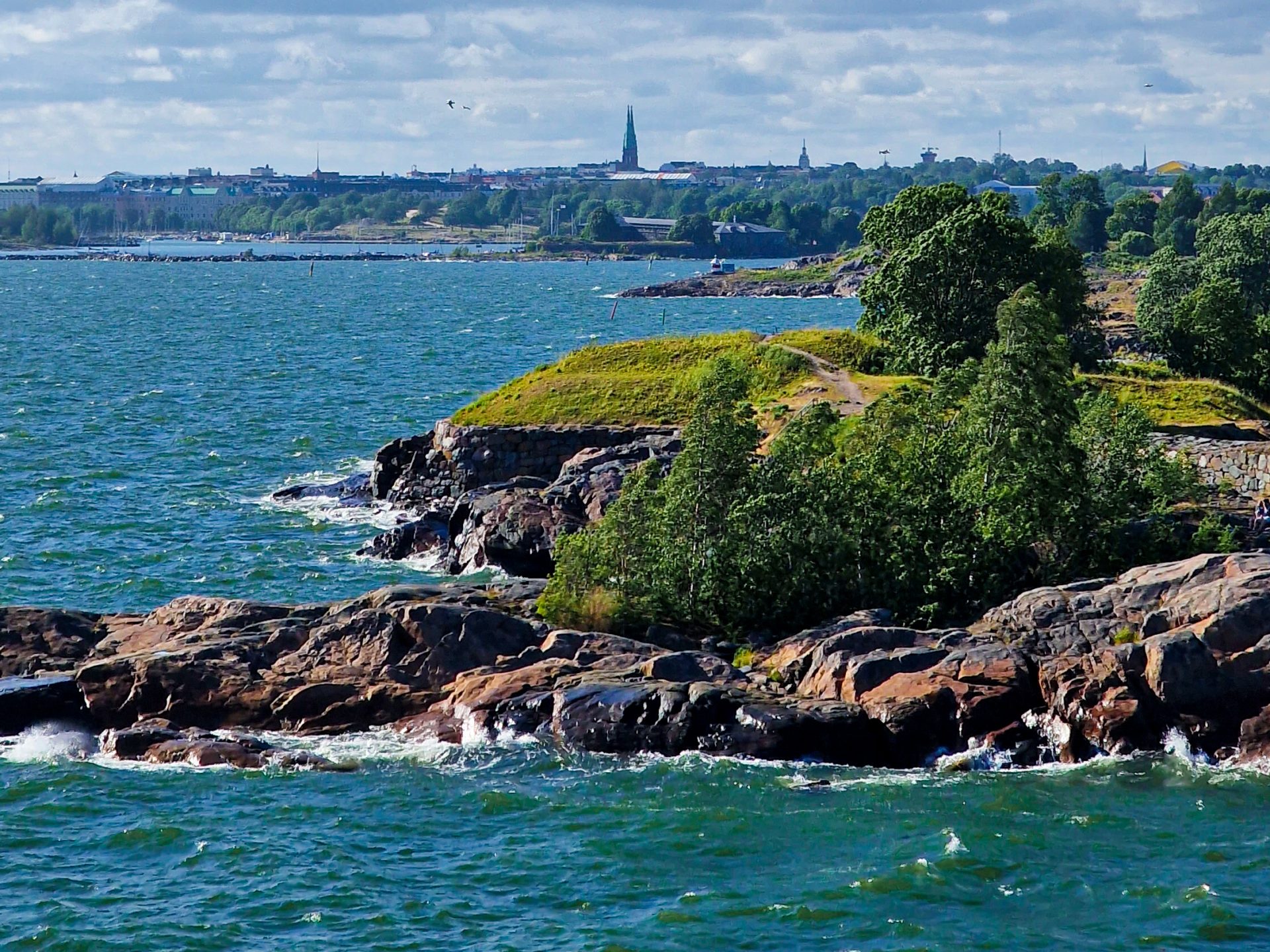 helsinki-suomenlinna-nähtävyydet-lautta-suomenlinna-fortress-helsinki-attractions