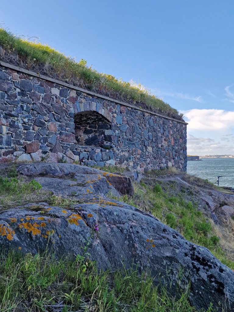 helsinki-suomenlinna-nähtävyydet-lautta-suomenlinna-fortress-helsinki-attractions