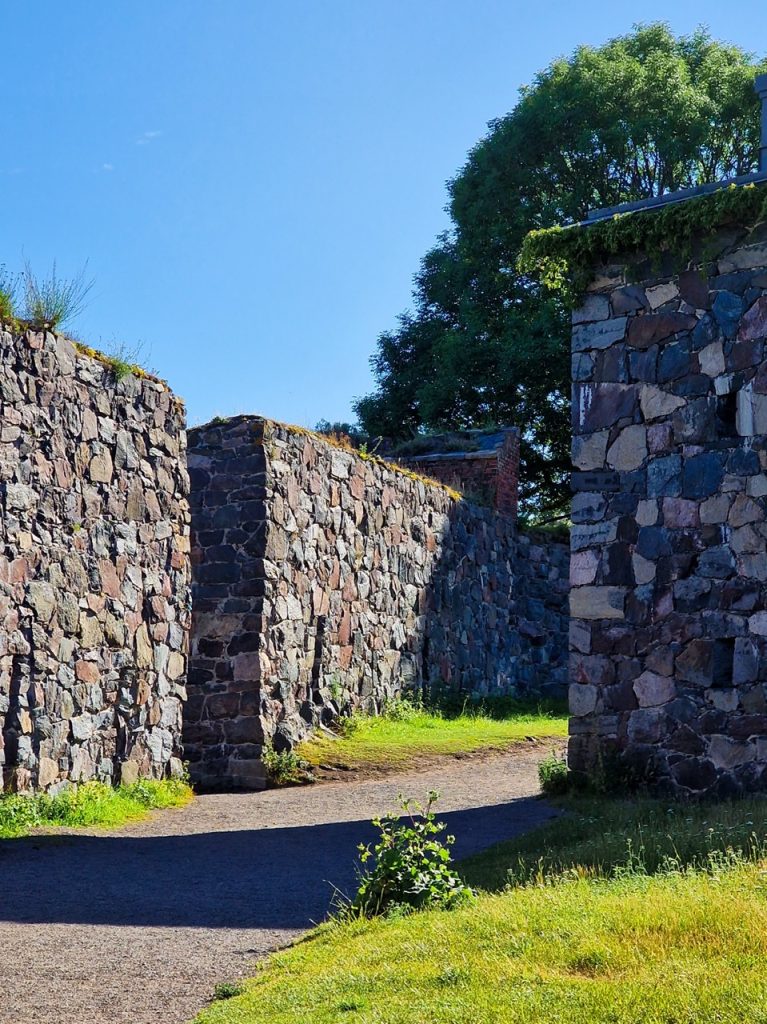 helsinki-suomenlinna-nähtävyydet-lautta-suomenlinna-fortress-helsinki-attractions